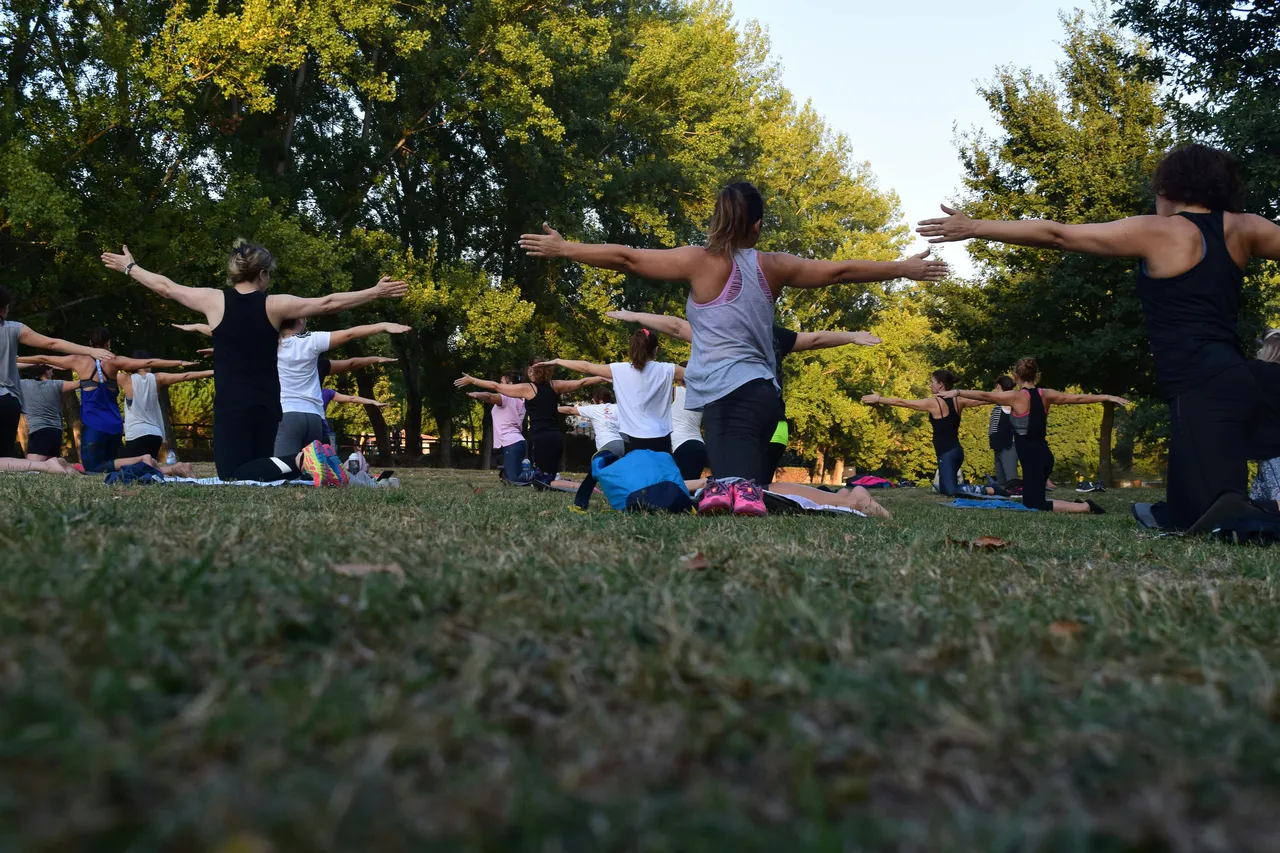 Yogis im Park | Yoga-Angebot Shakti Yoga Oberursel